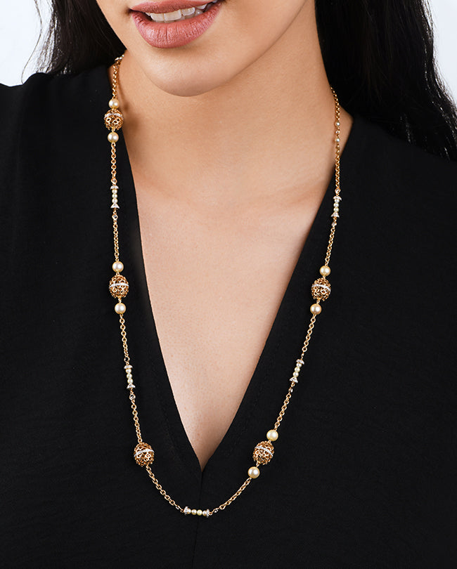 Pearl and Diamond necklace